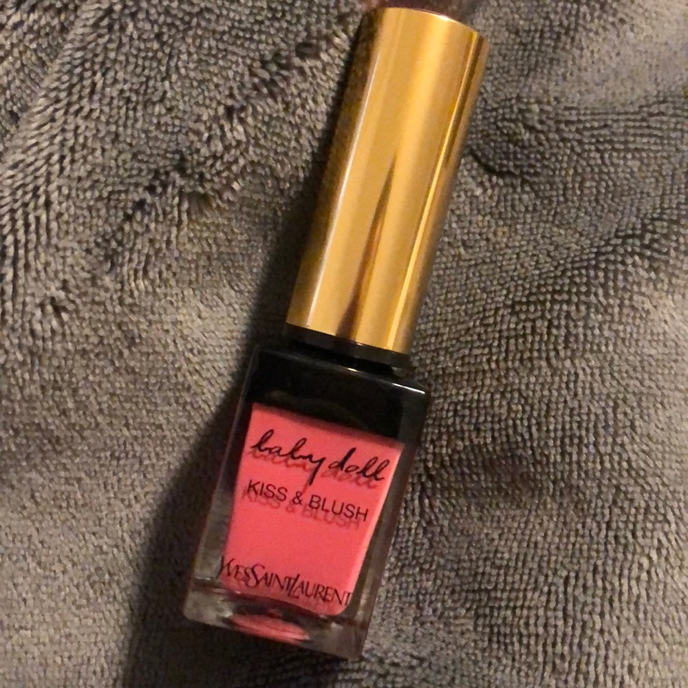 New never used Ysl kiss & blush